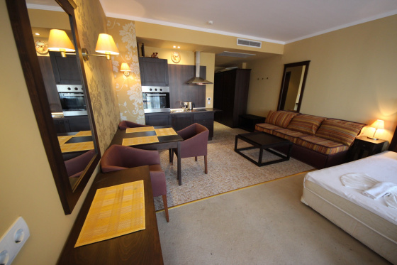 Royal Beach B302