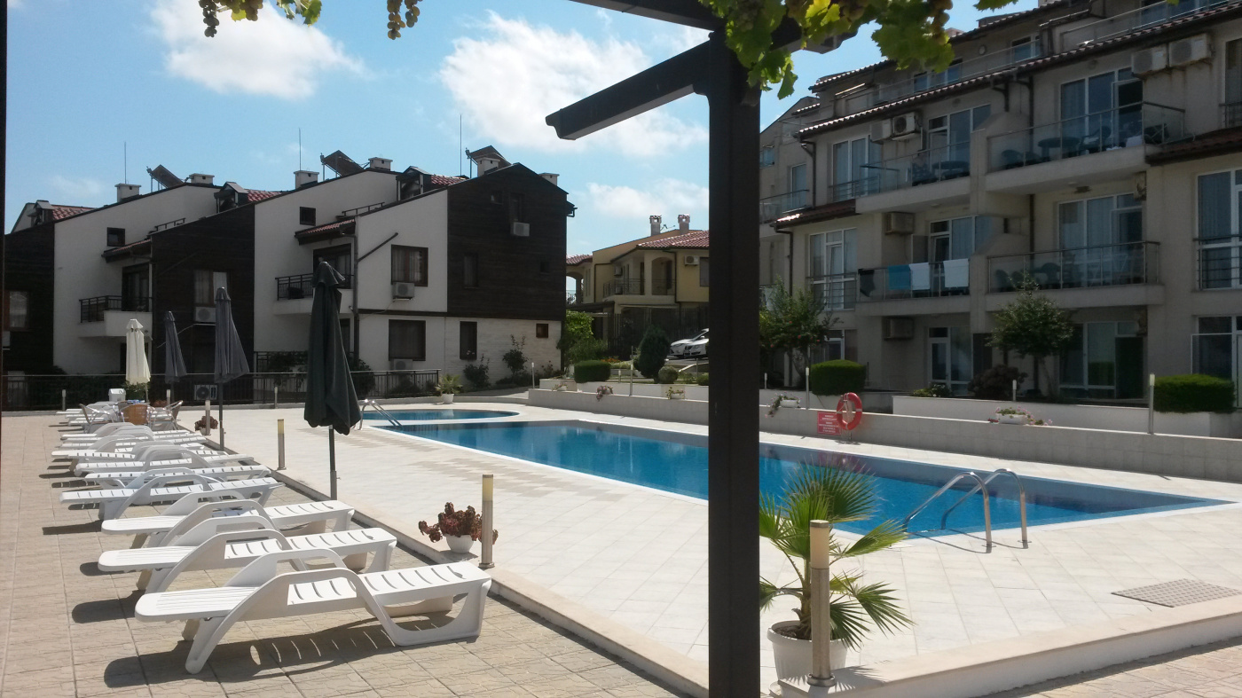 Apolon Aparthotel