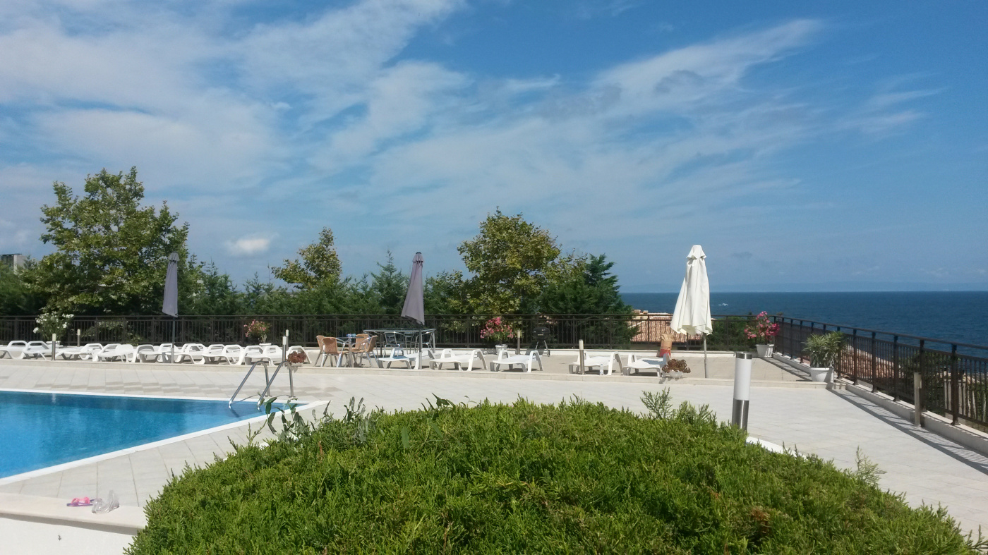 Apolon Aparthotel