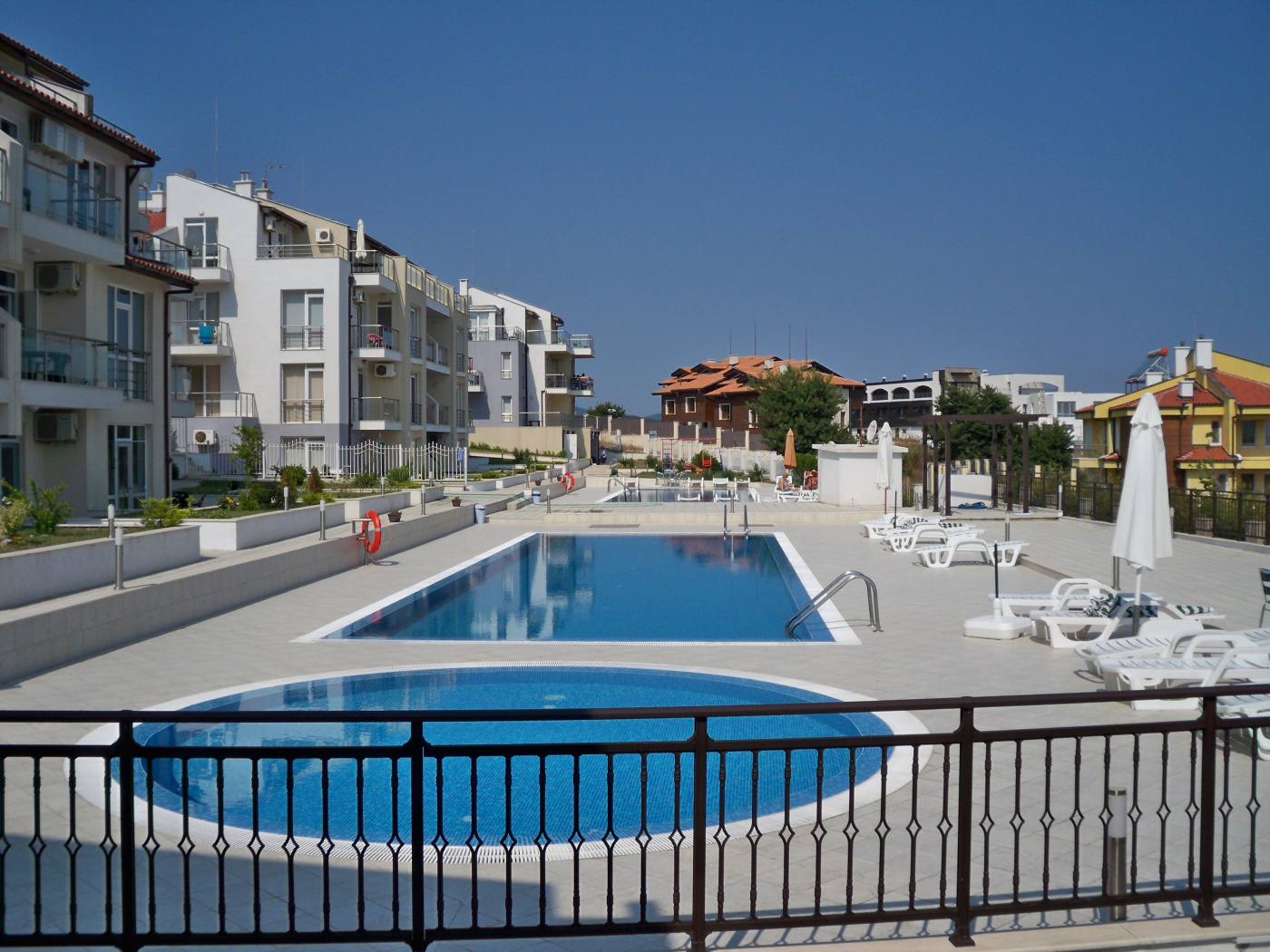 Apolon Aparthotel