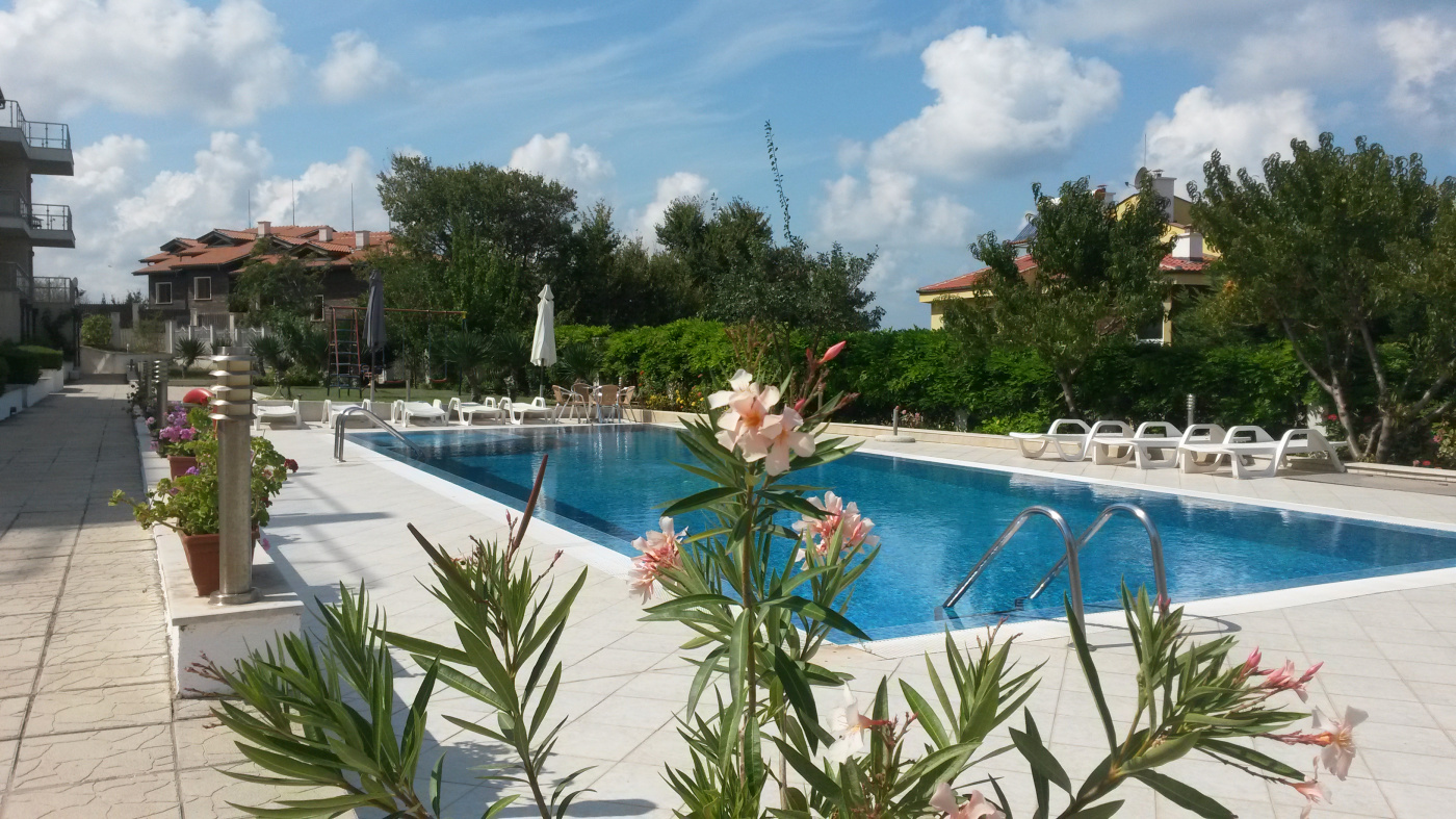 Apolon Aparthotel
