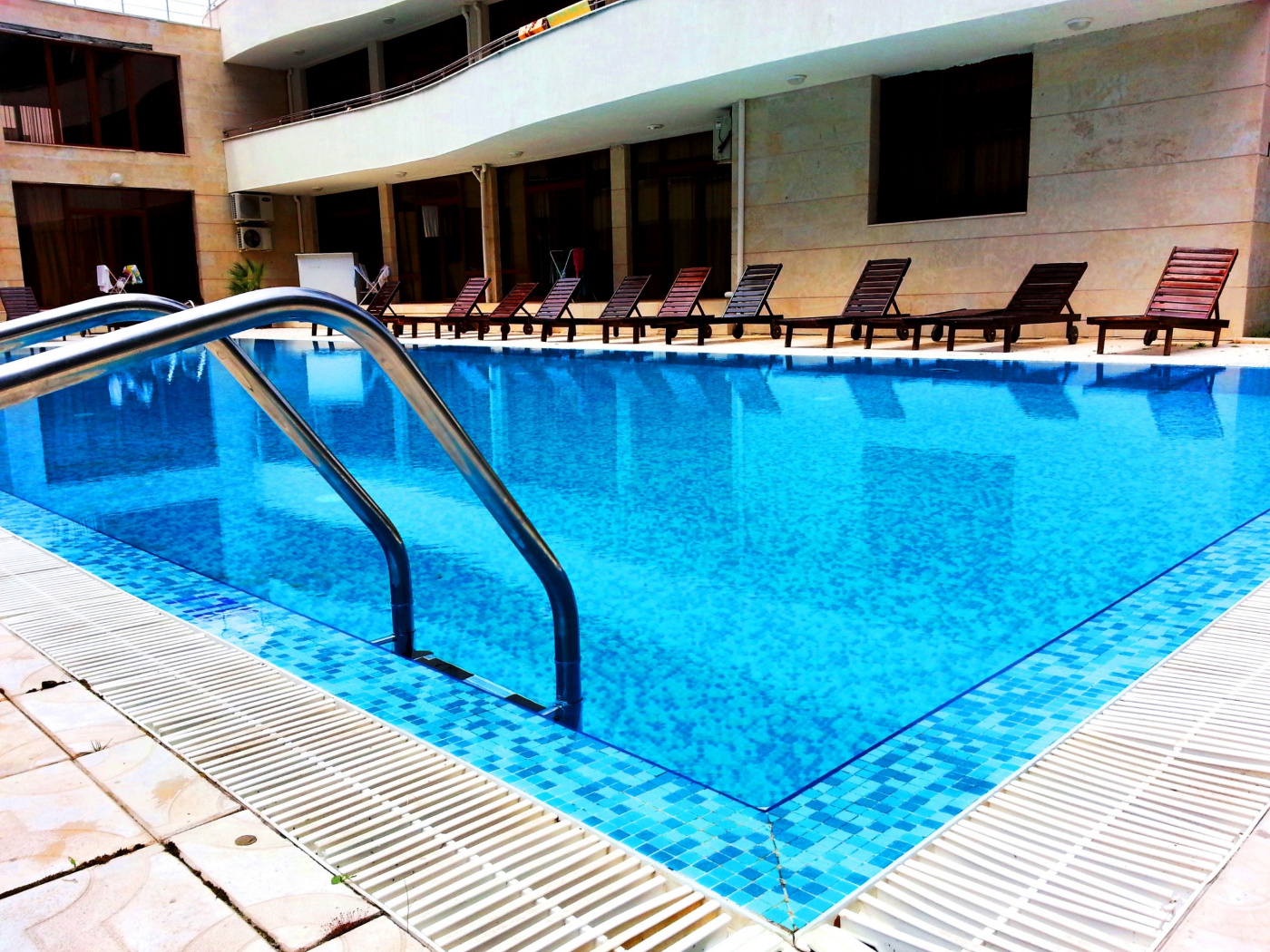 Eden Aparthotel