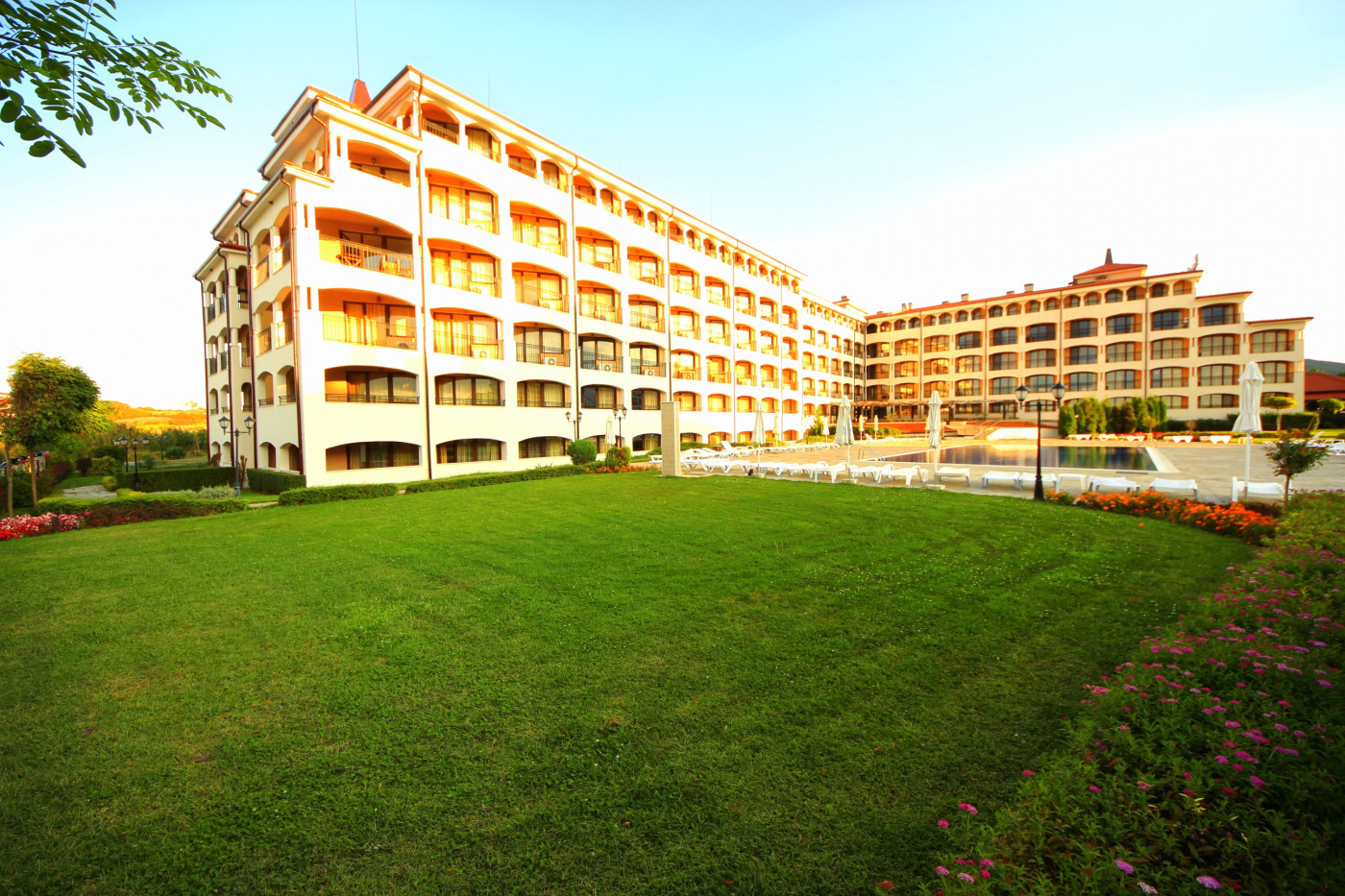 Nestinarka Beach Aparthotel
