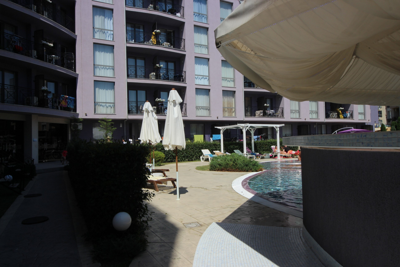 Rainbow 3 Aparthotel