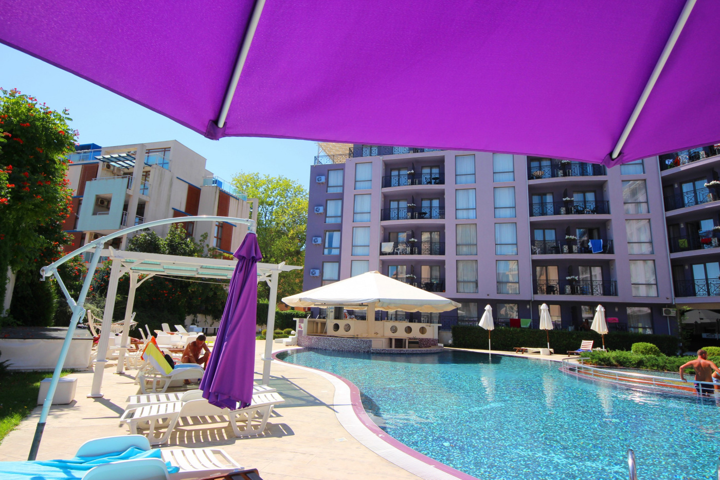 Rainbow 3 Aparthotel