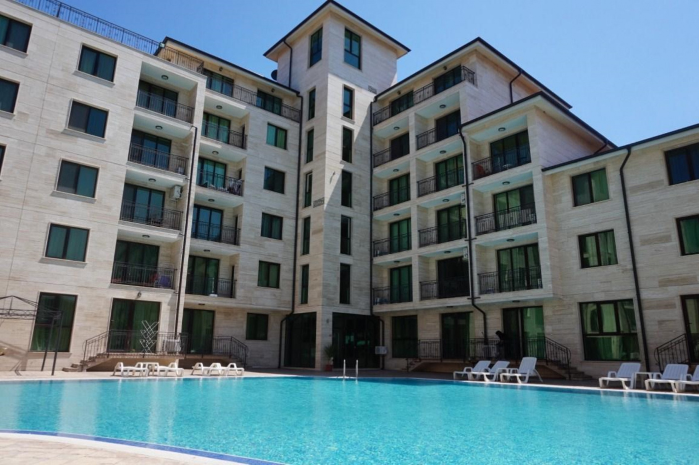 Amadeus Lux Aparthotel