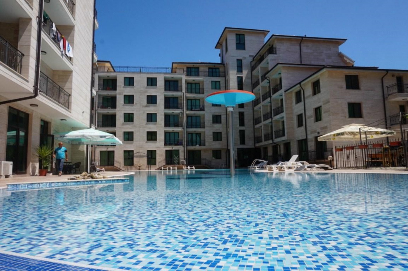 Amadeus Lux Aparthotel