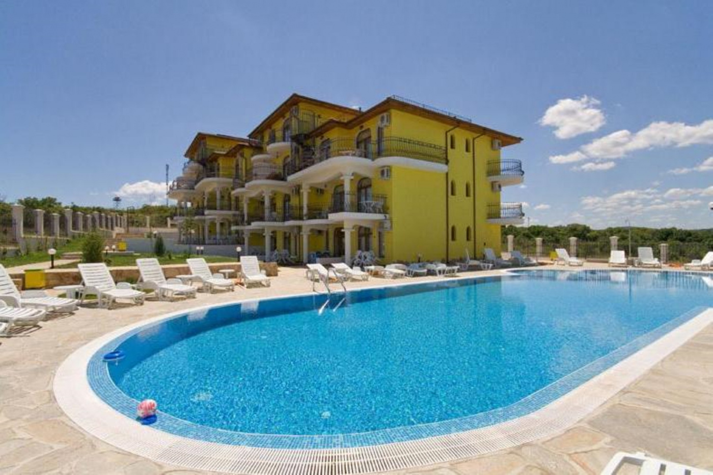 Green Hills Aparthotel
