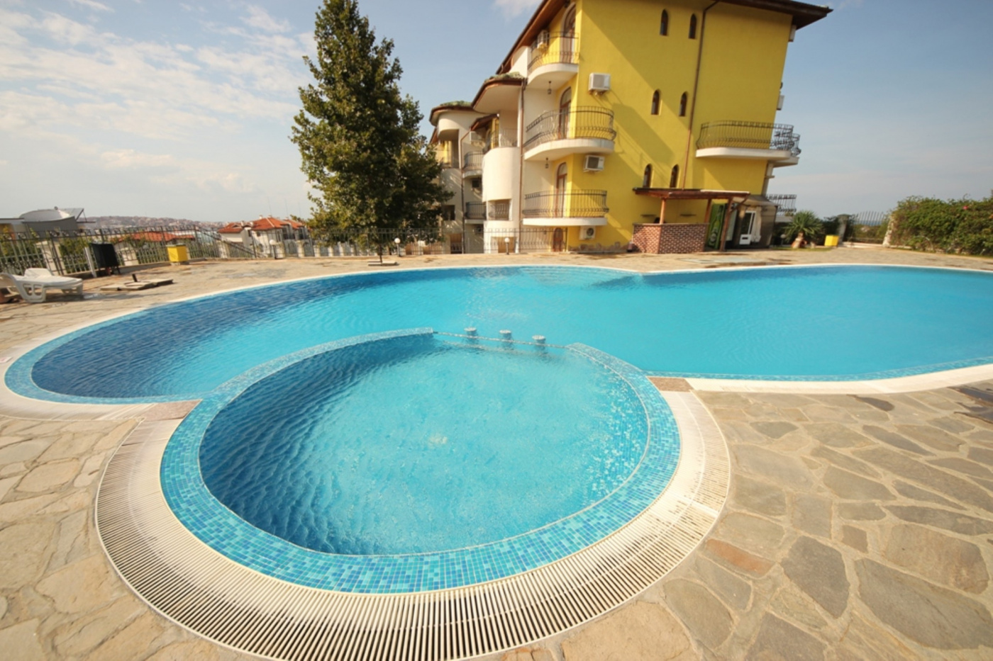 Green Hills Aparthotel