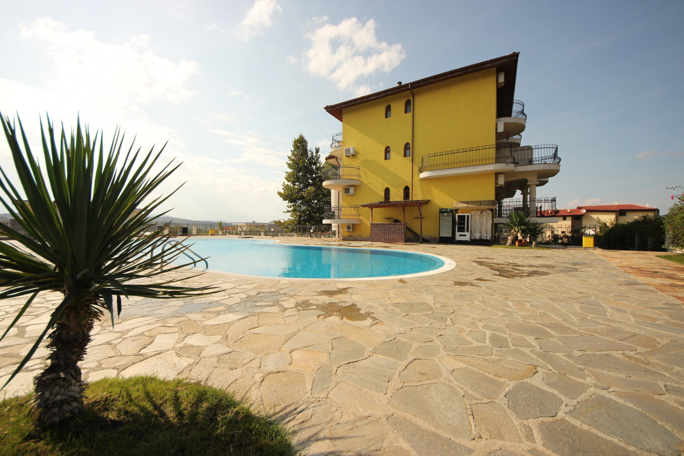 Green Hills Aparthotel
