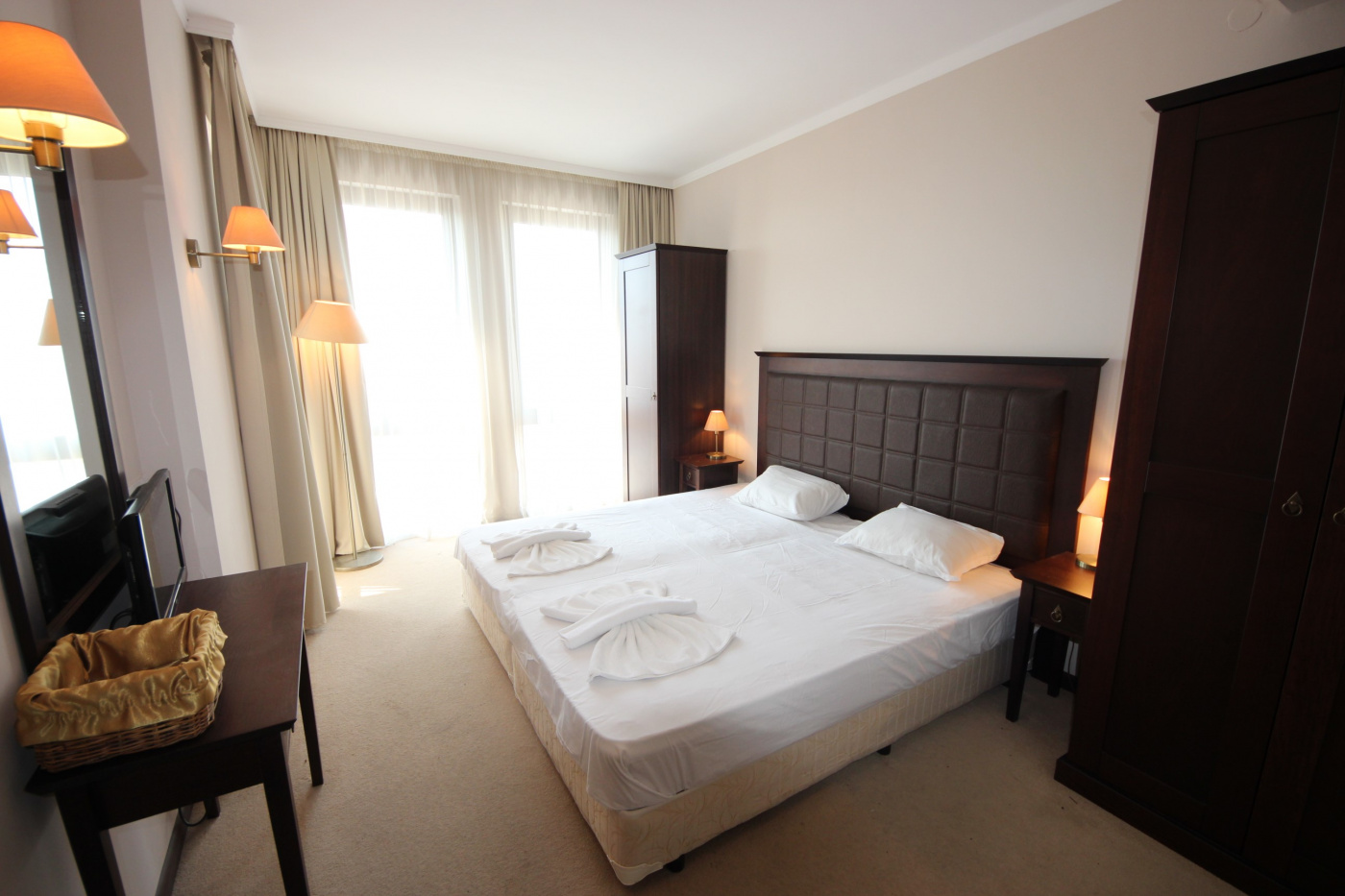Royal Beach apartament F812