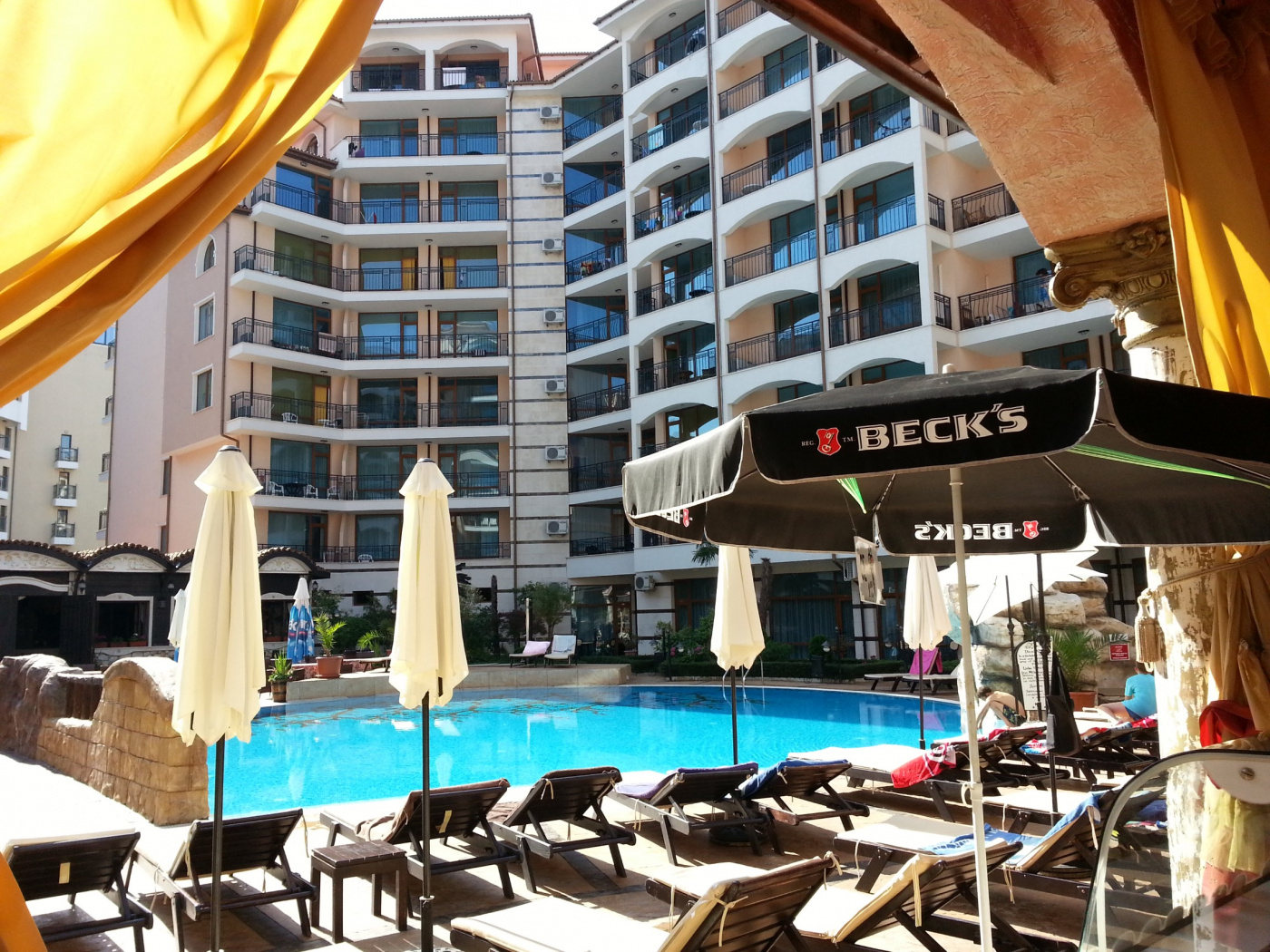 Karolina Aparthotel