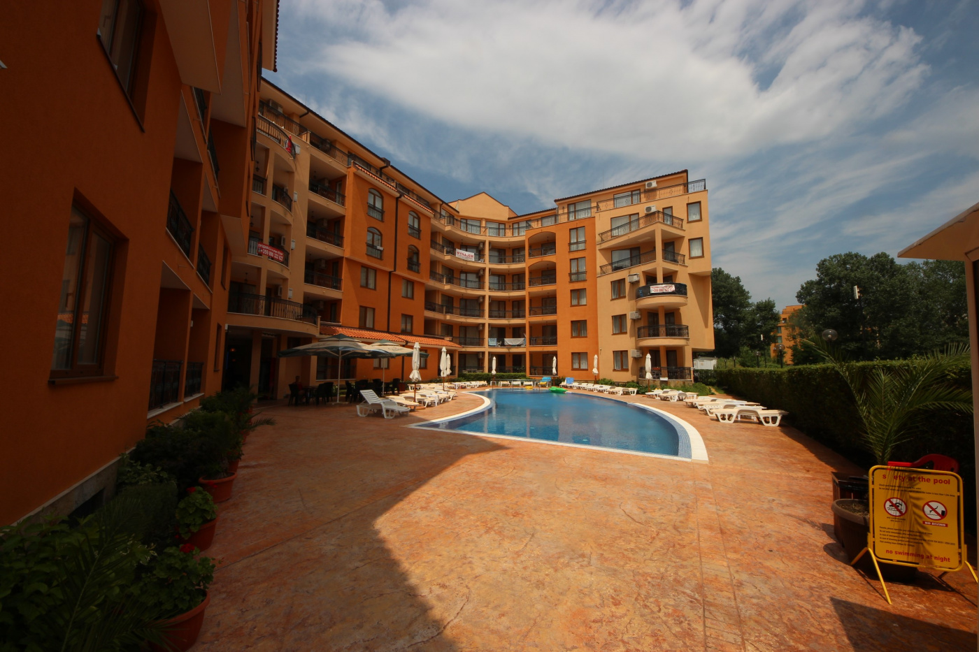 EFIR II Aparthotel