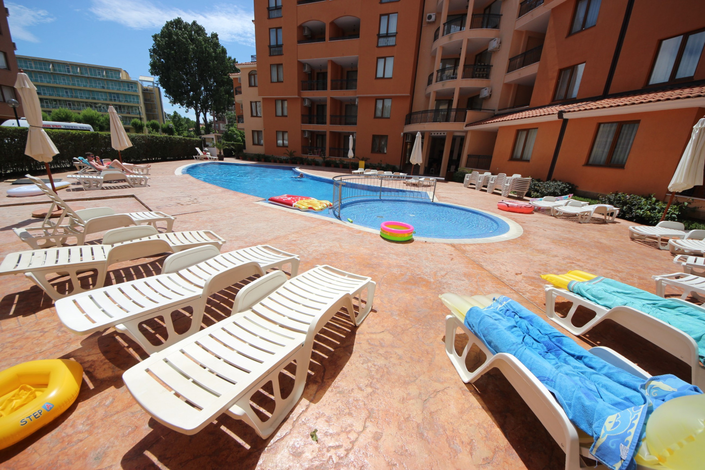 EFIR II Aparthotel