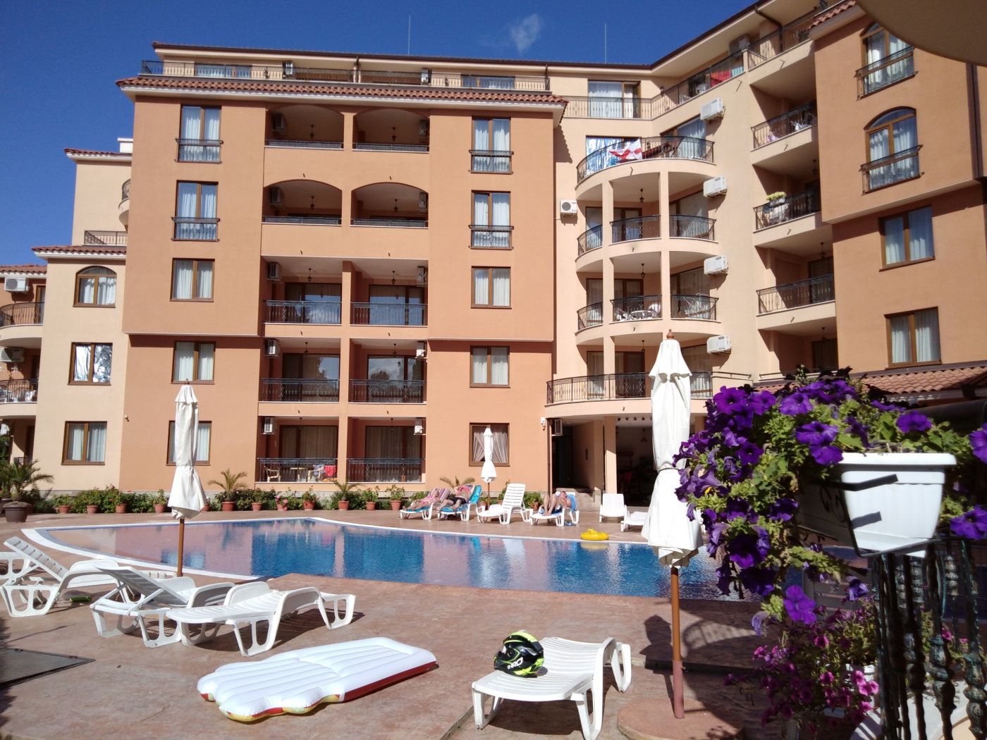 EFIR II Aparthotel