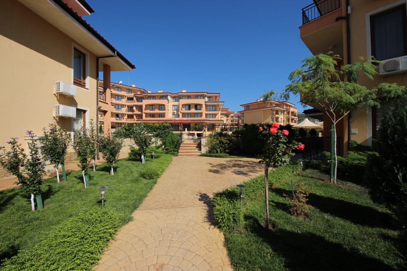 Sky Dreams Aparthotel