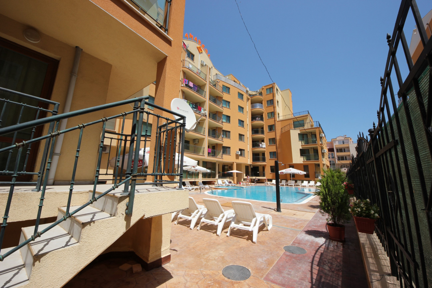 Amadeus 3 Aparthotel
