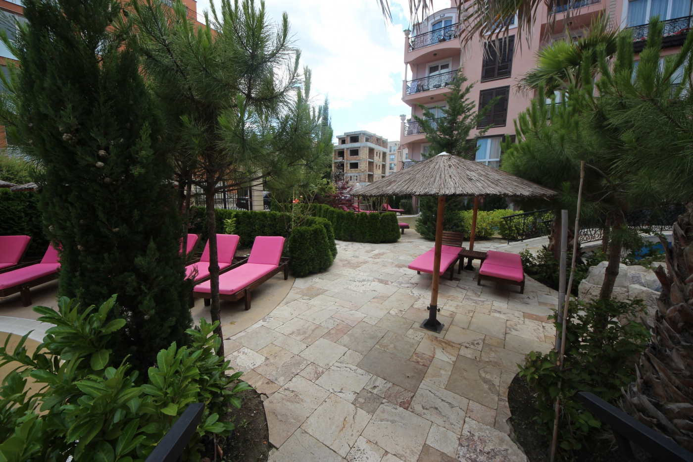Romance Marine Aparthotel