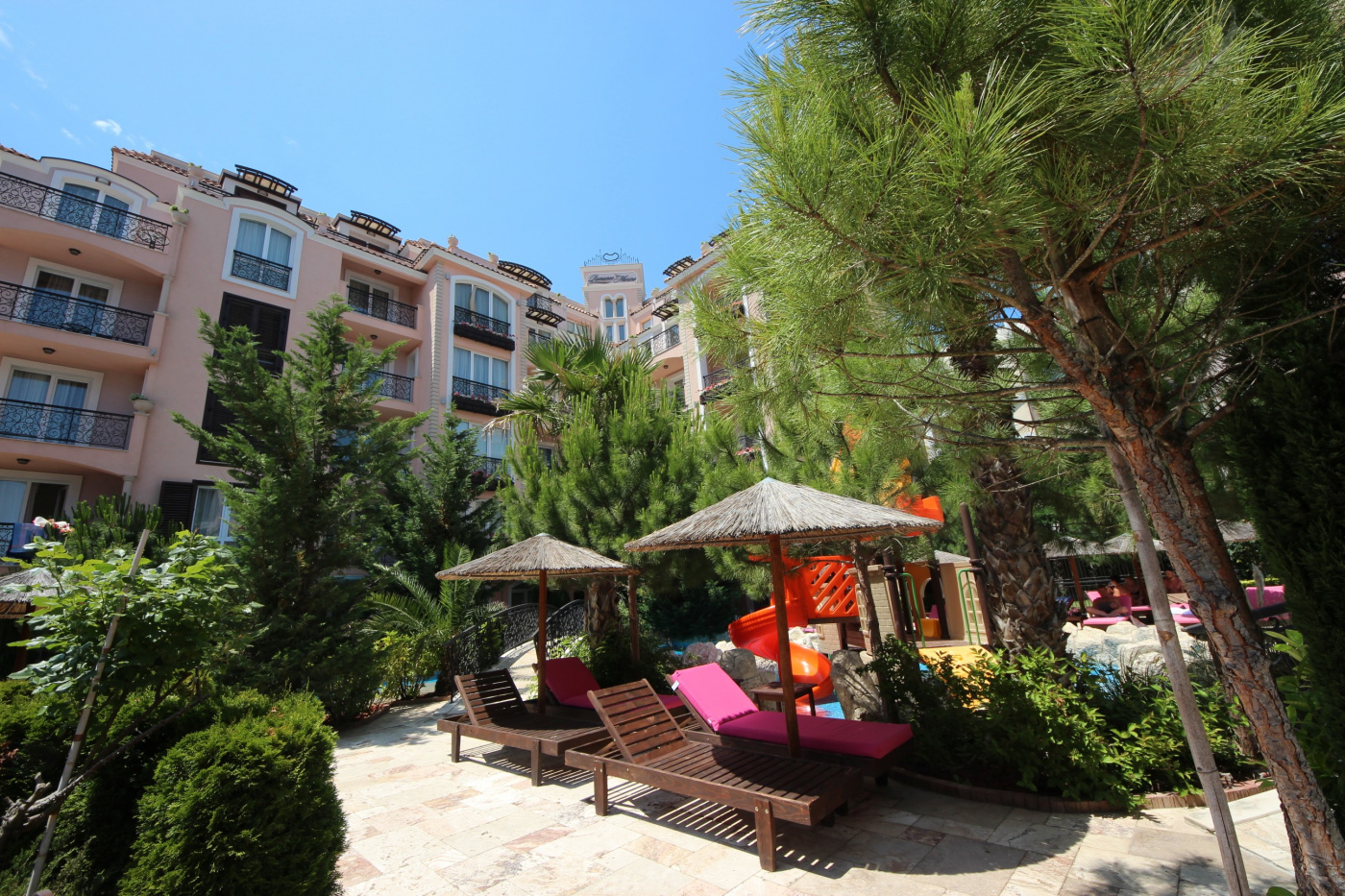 Romance Marine Aparthotel