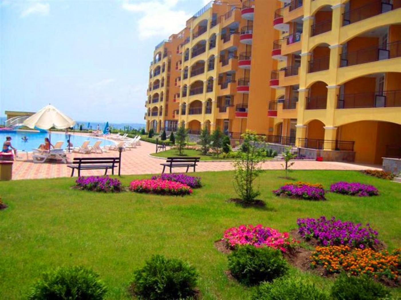 Aheloy Palace Aparthotel