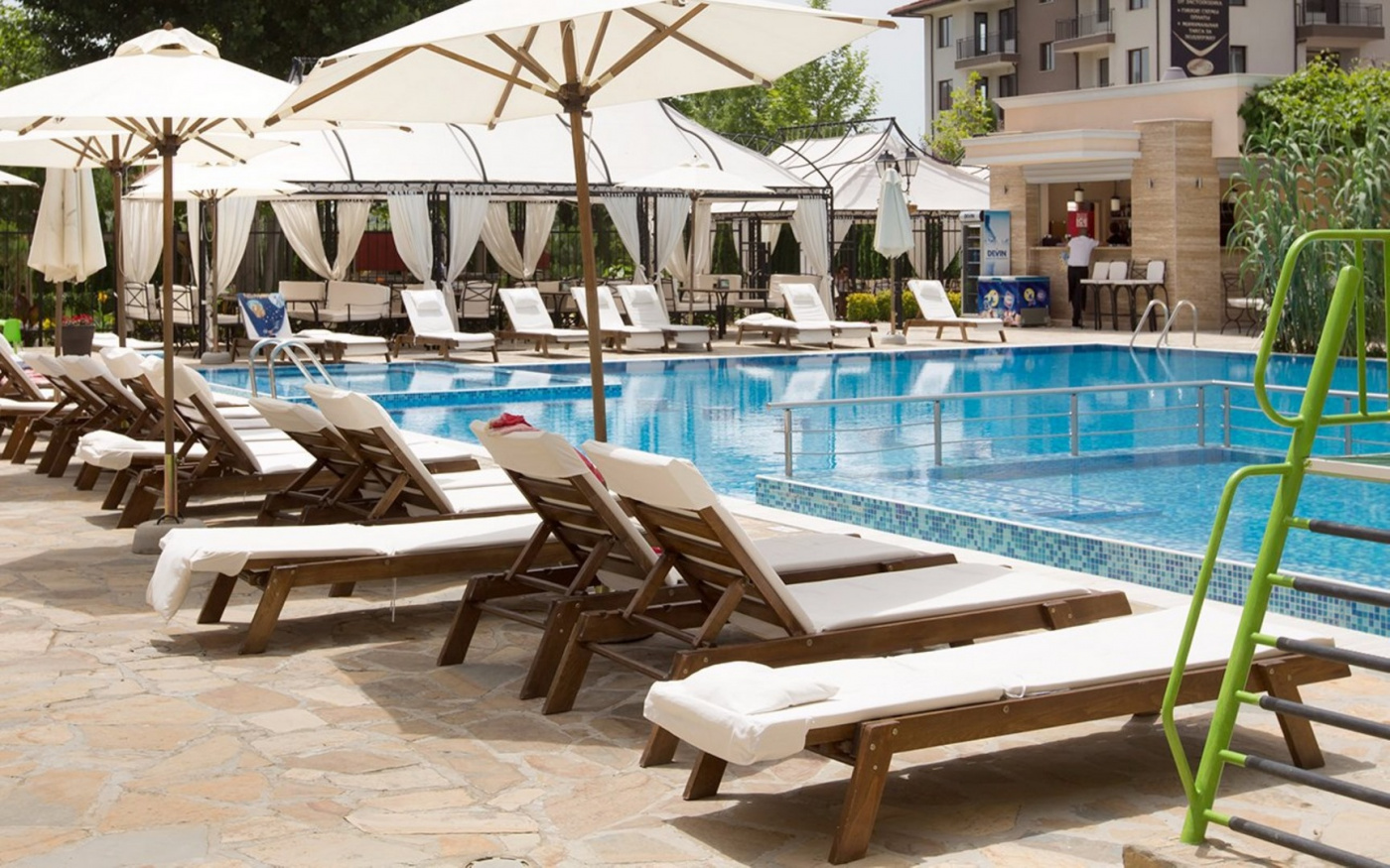 CASCADAS Aparthotel