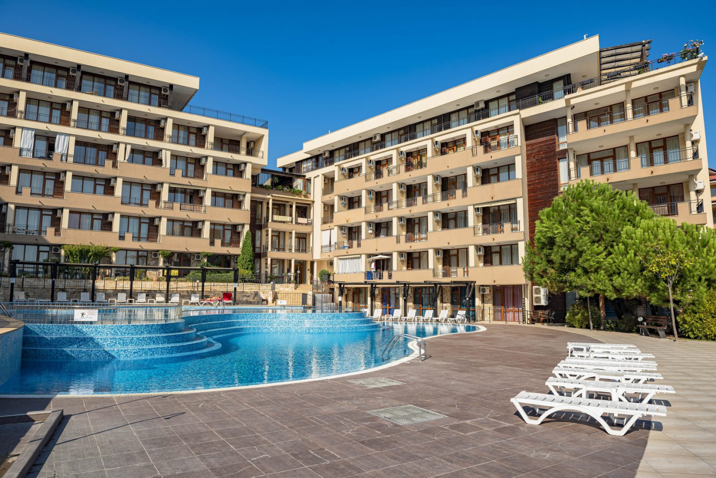 Luxor Aparthotel