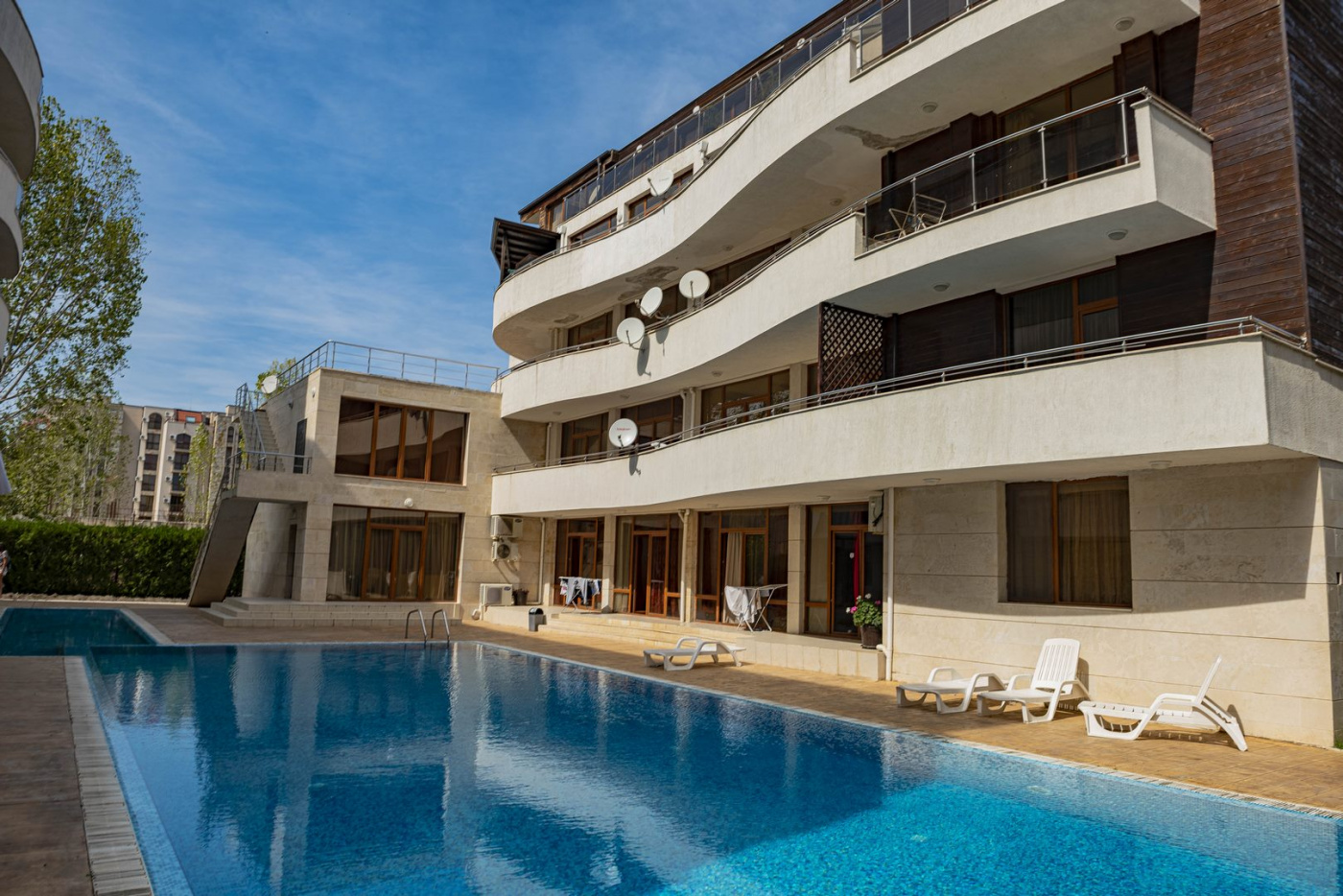 Eden Aparthotel