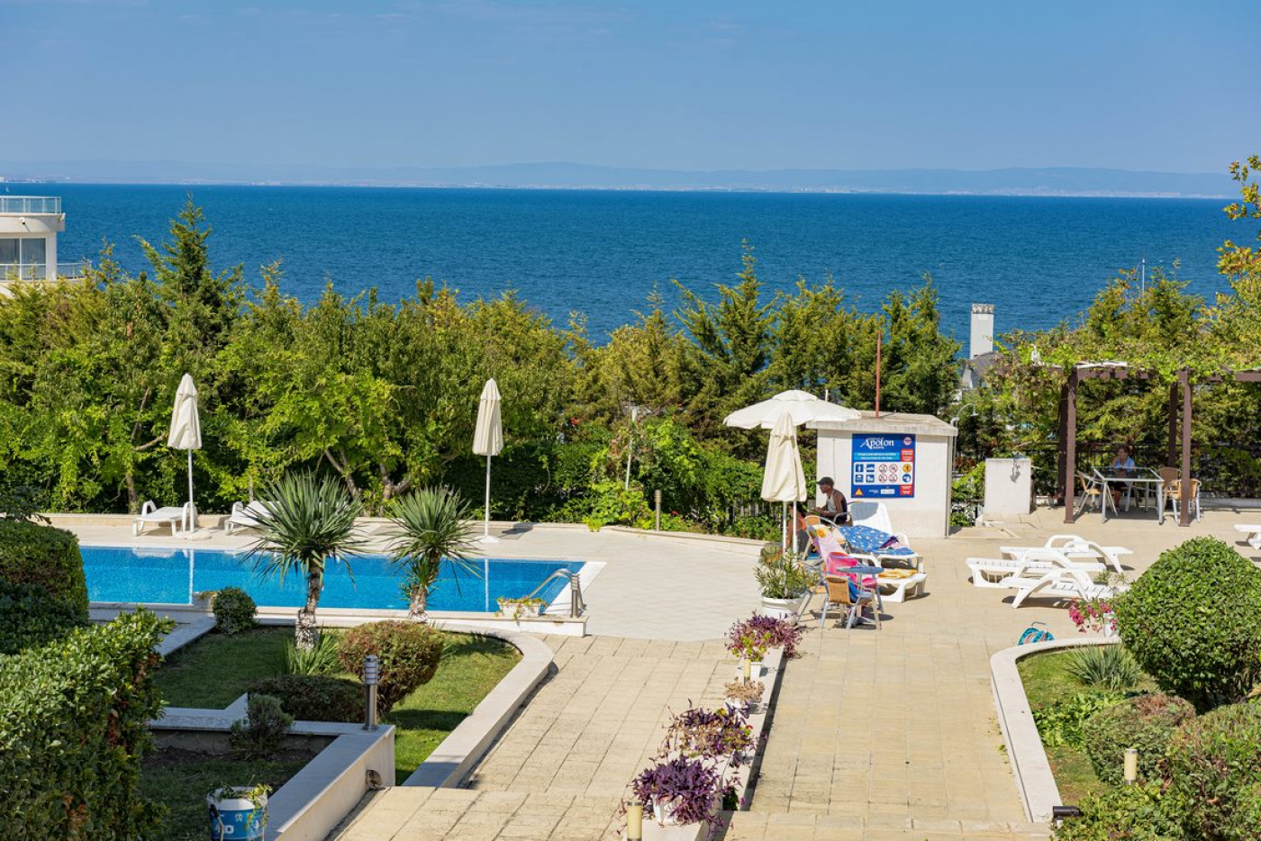 Apolon Aparthotel