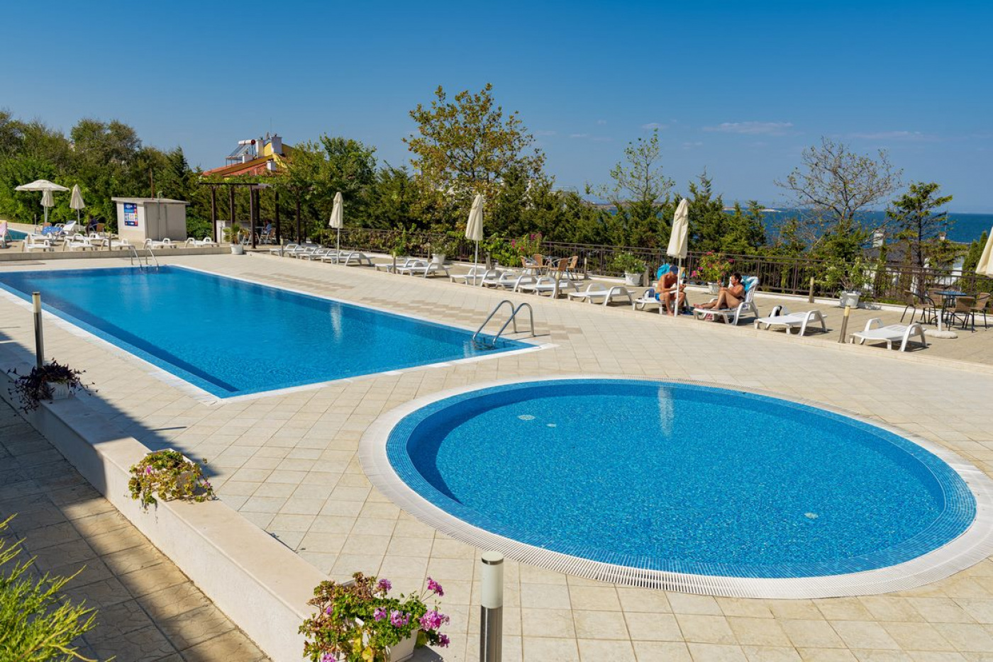 Apolon Aparthotel