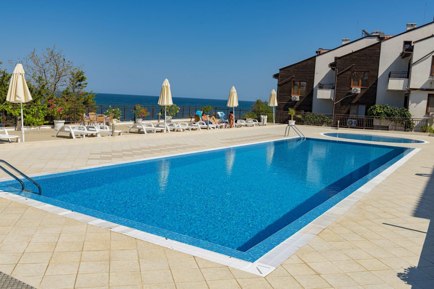 Apolon Aparthotel