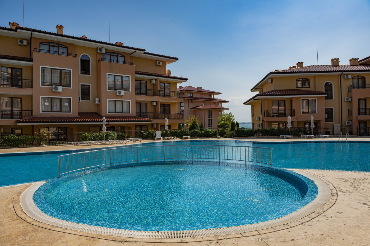 Sky Dreams Aparthotel