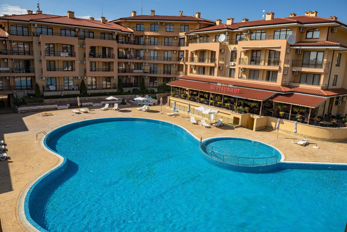 Sky Dreams Aparthotel