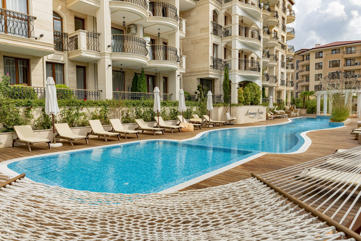 Harmony Suites X Aparthotel
