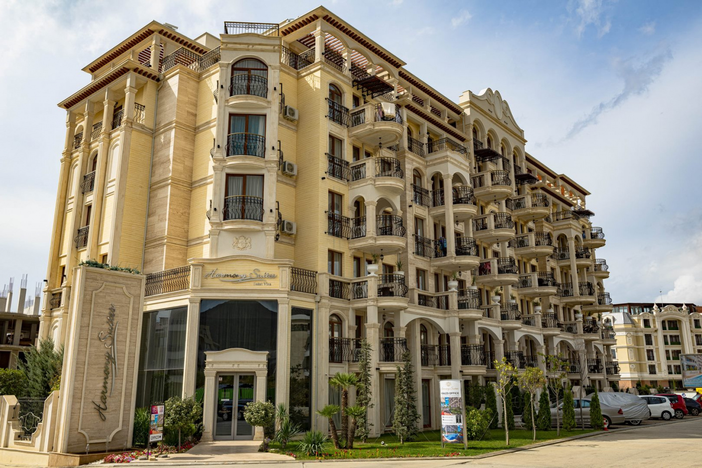 Harmony Suites X Aparthotel