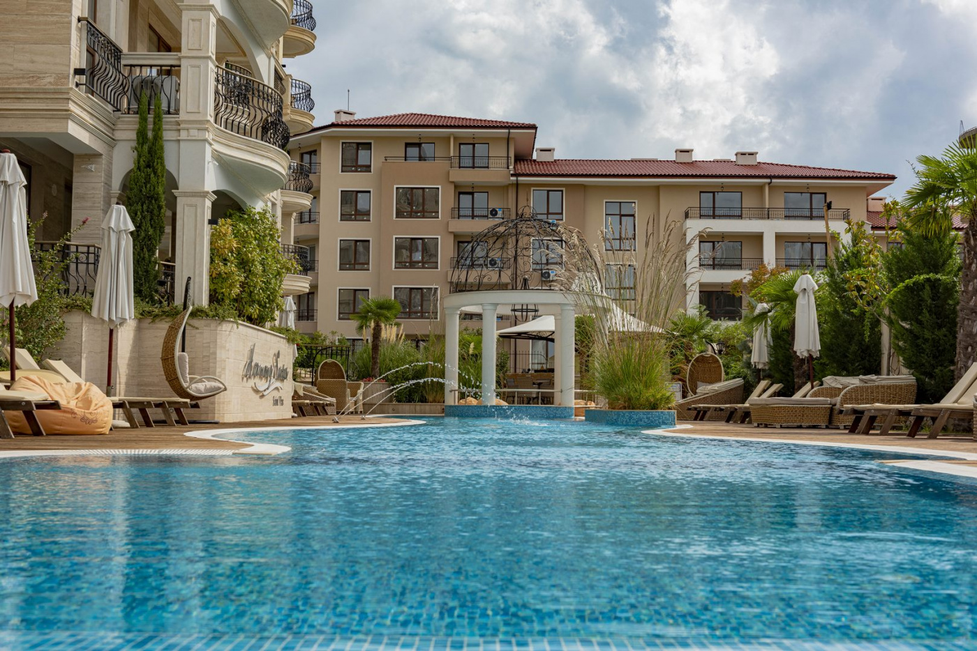 Harmony Suites X Aparthotel