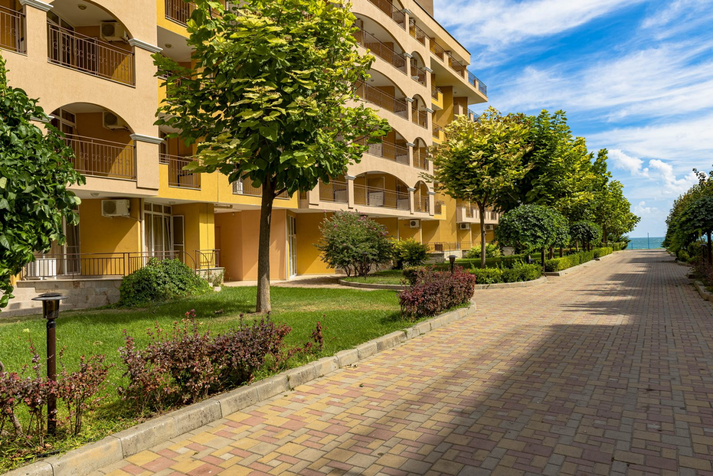 Aheloy Palace Aparthotel