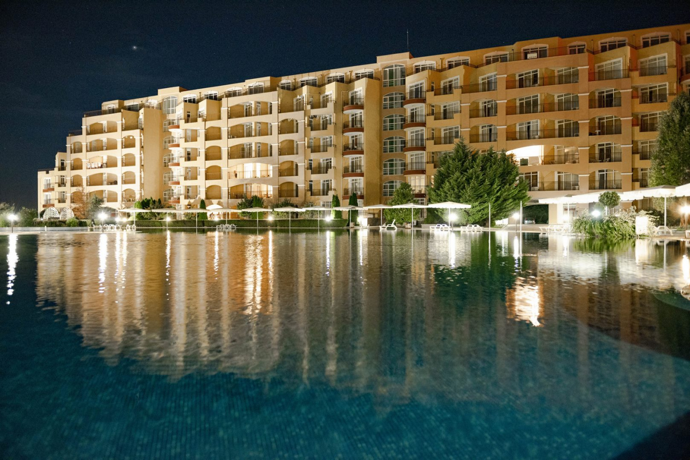 Aheloy Palace Aparthotel