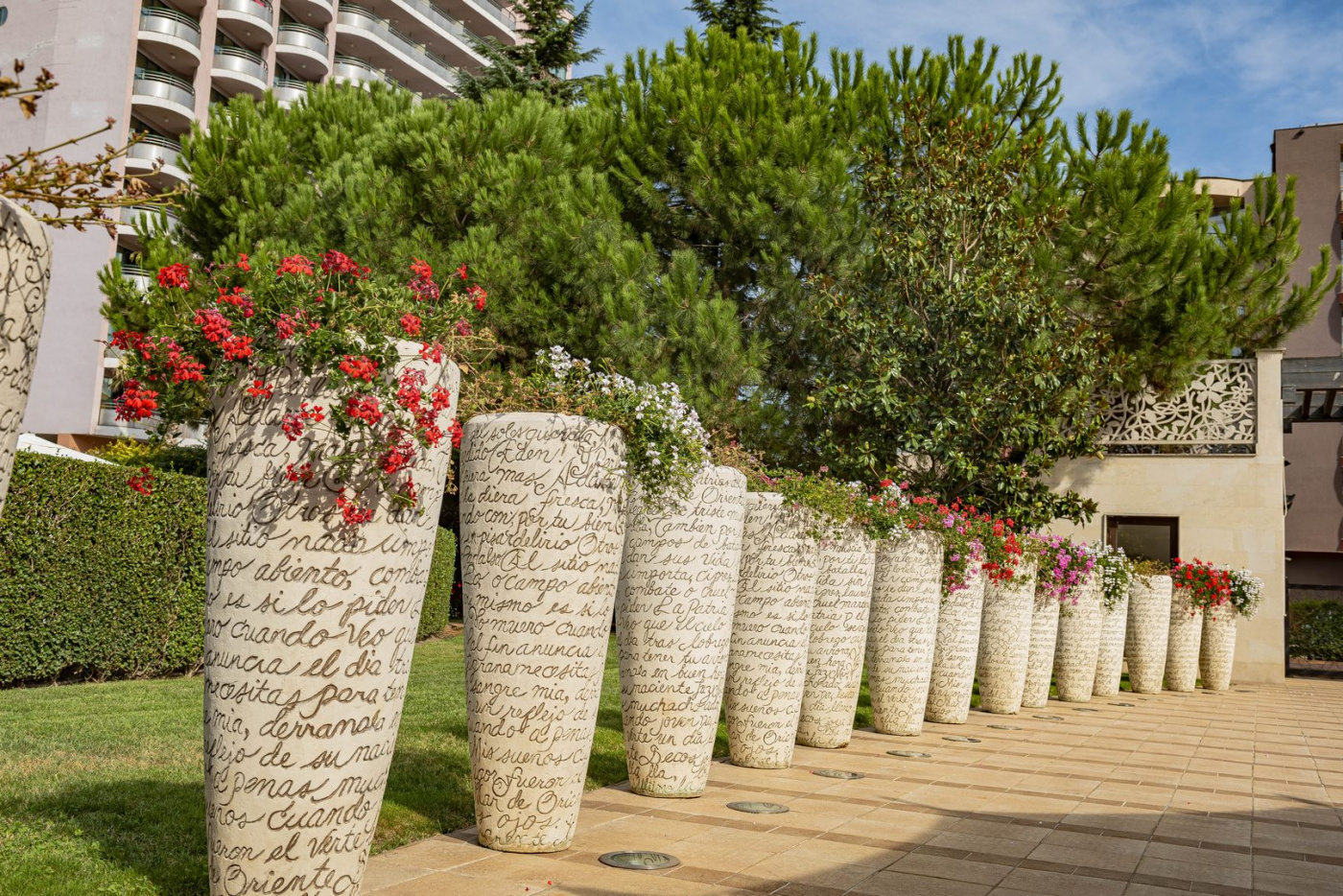 Royal Beach Aparthotel