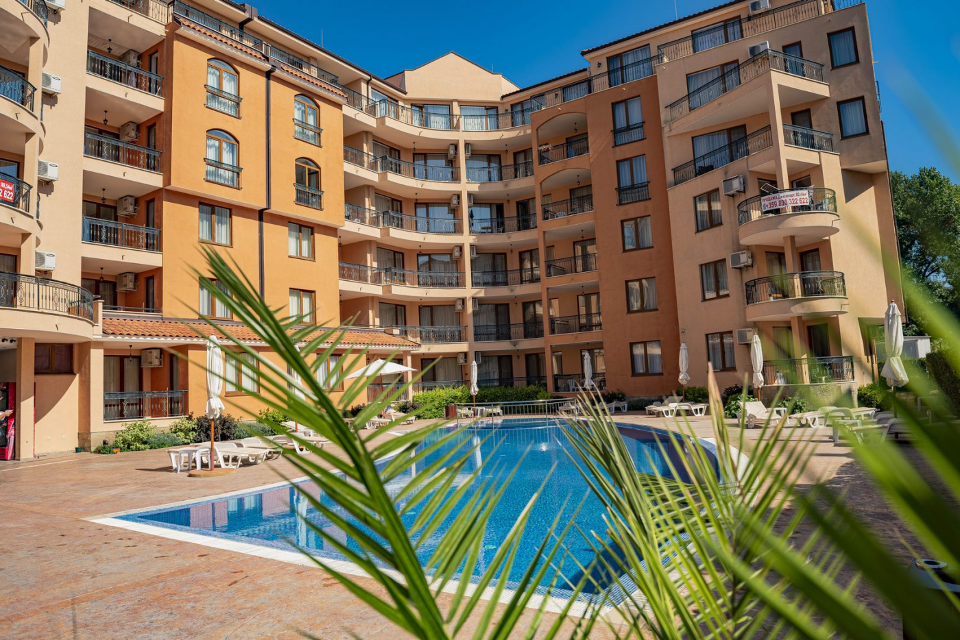 EFIR II Aparthotel