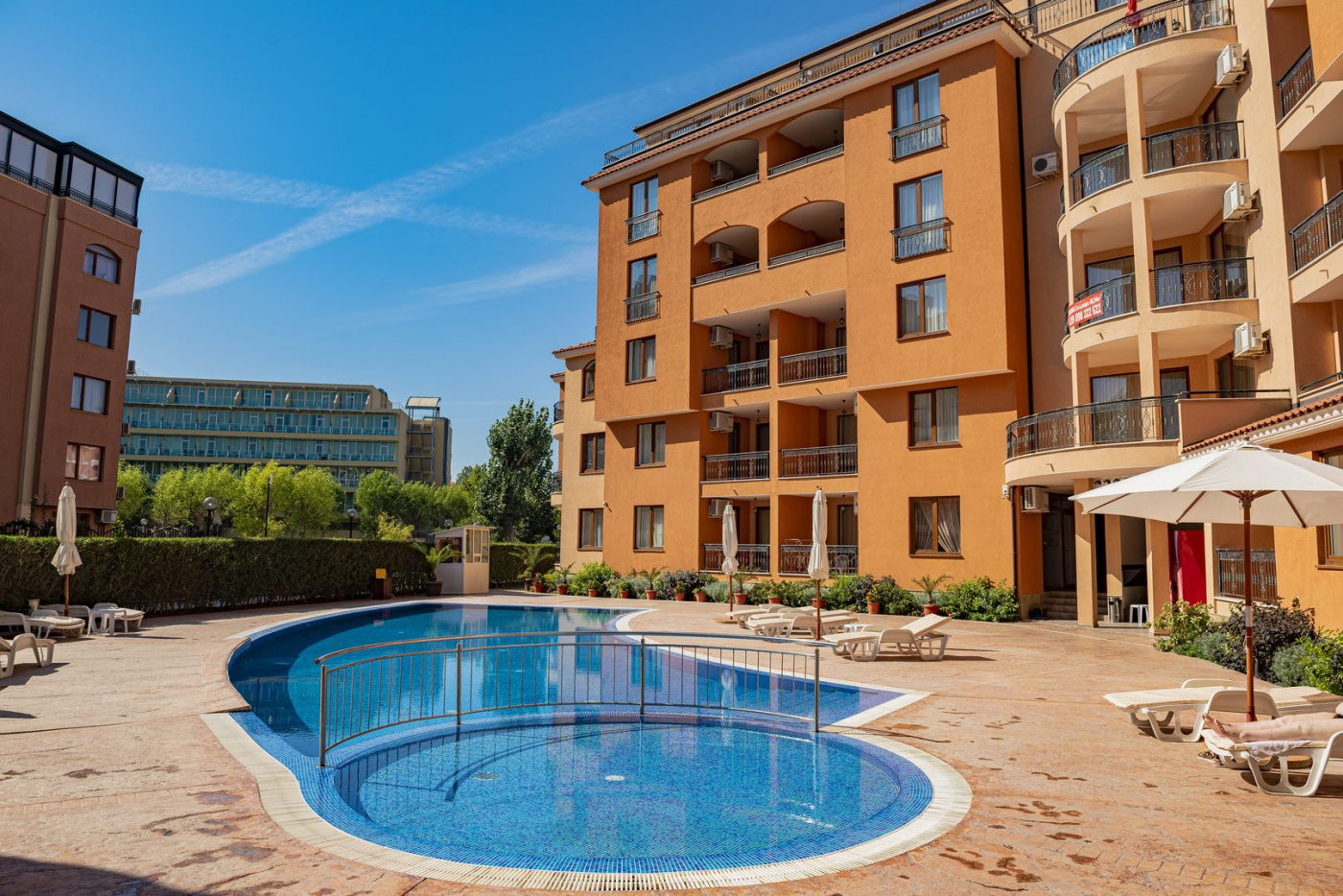 EFIR II Aparthotel