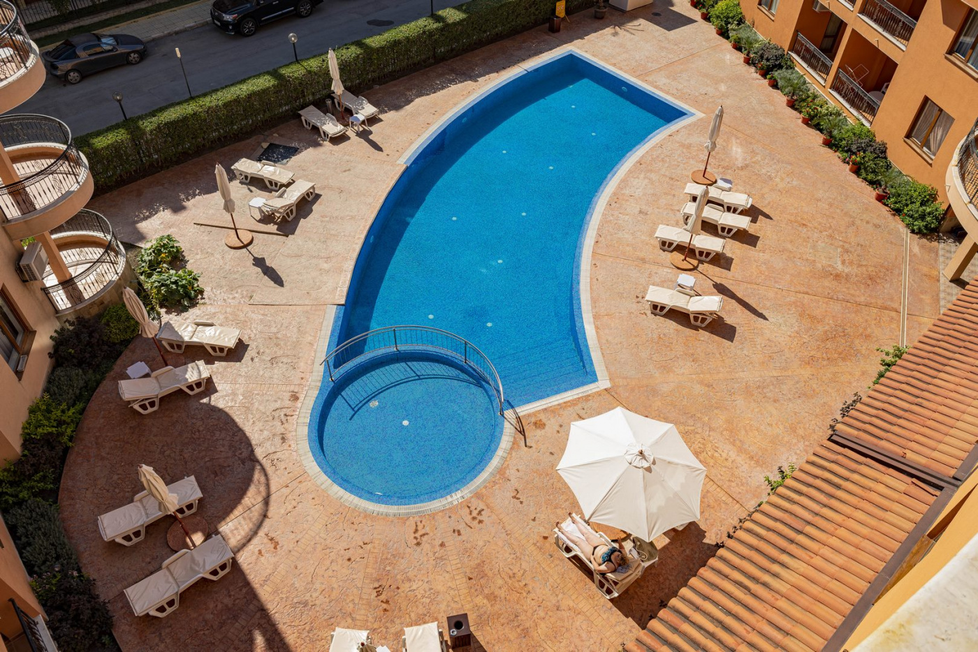 EFIR II Aparthotel