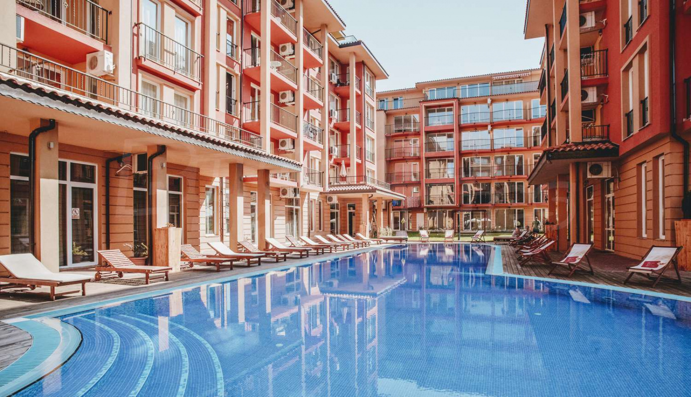 Sunny View Central Aparthotel
