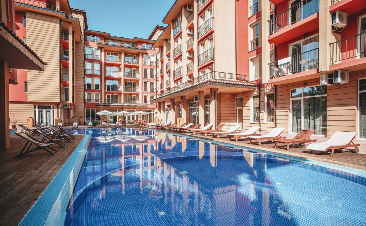 Sunny View Central Aparthotel