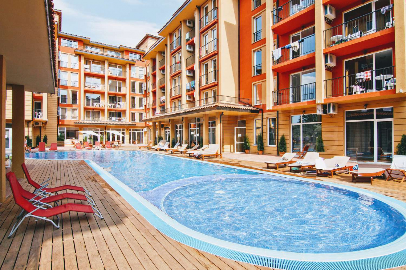 Sunny View Central Aparthotel