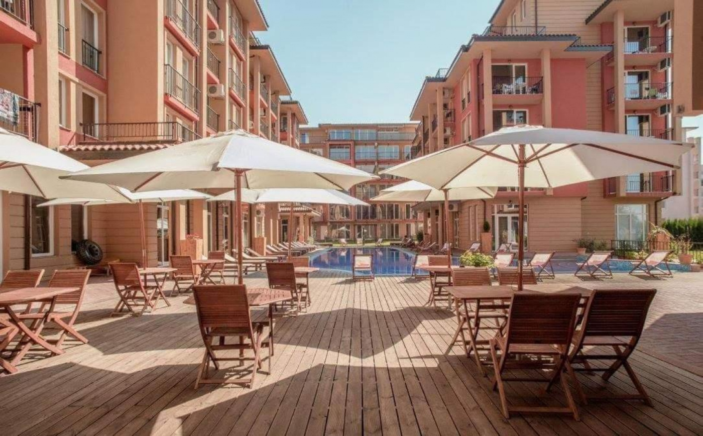 Sunny View Central Aparthotel