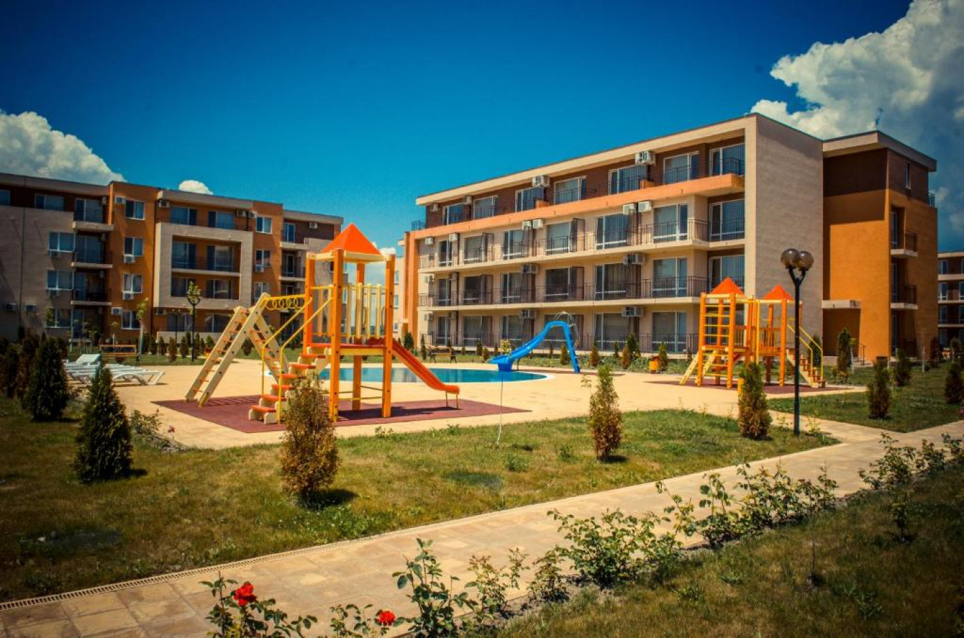 Holiday&Orchid Aparthotel