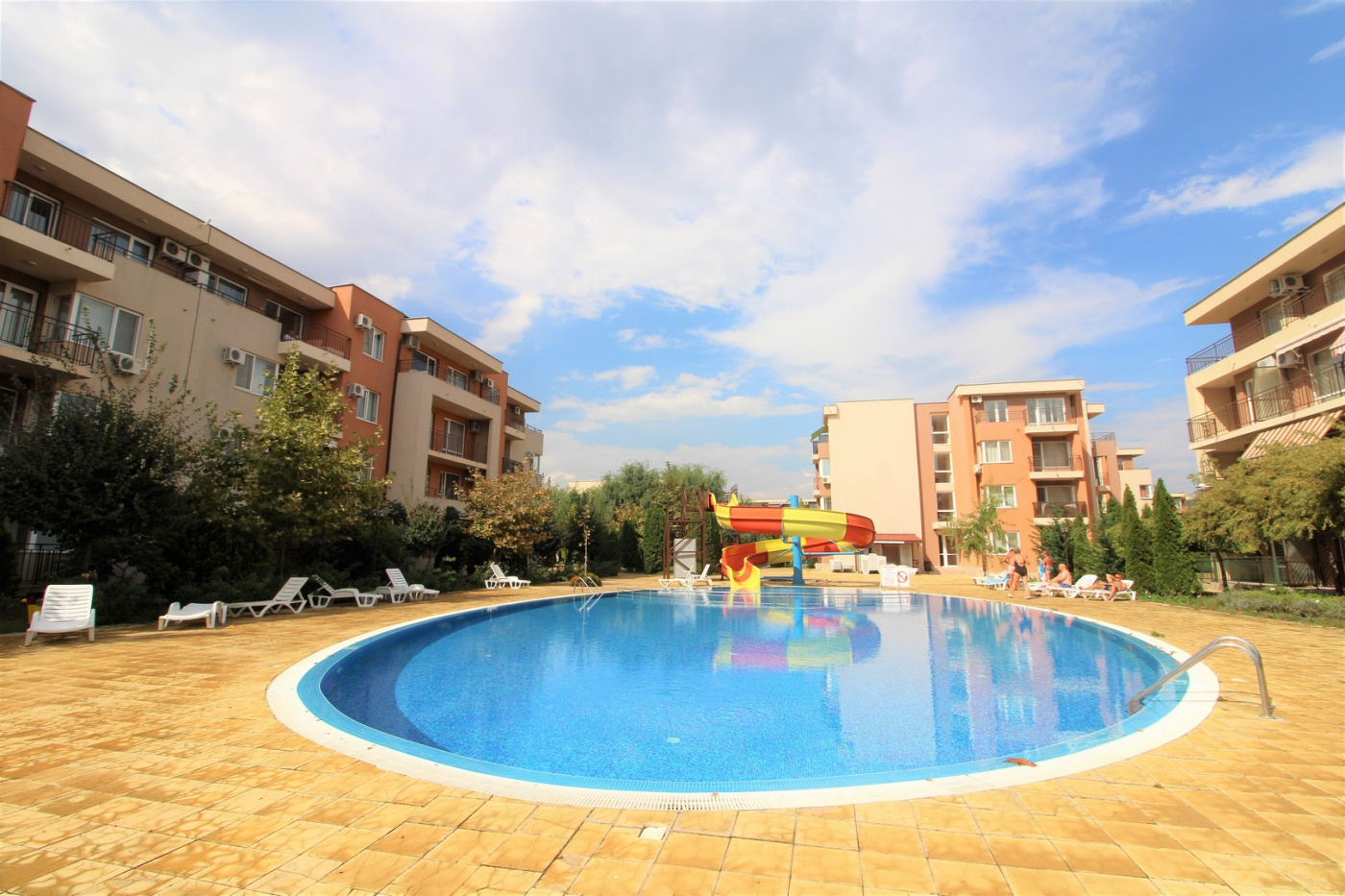 Holiday&Orchid Aparthotel