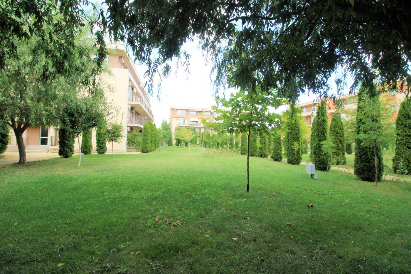 Holiday&Orchid Aparthotel