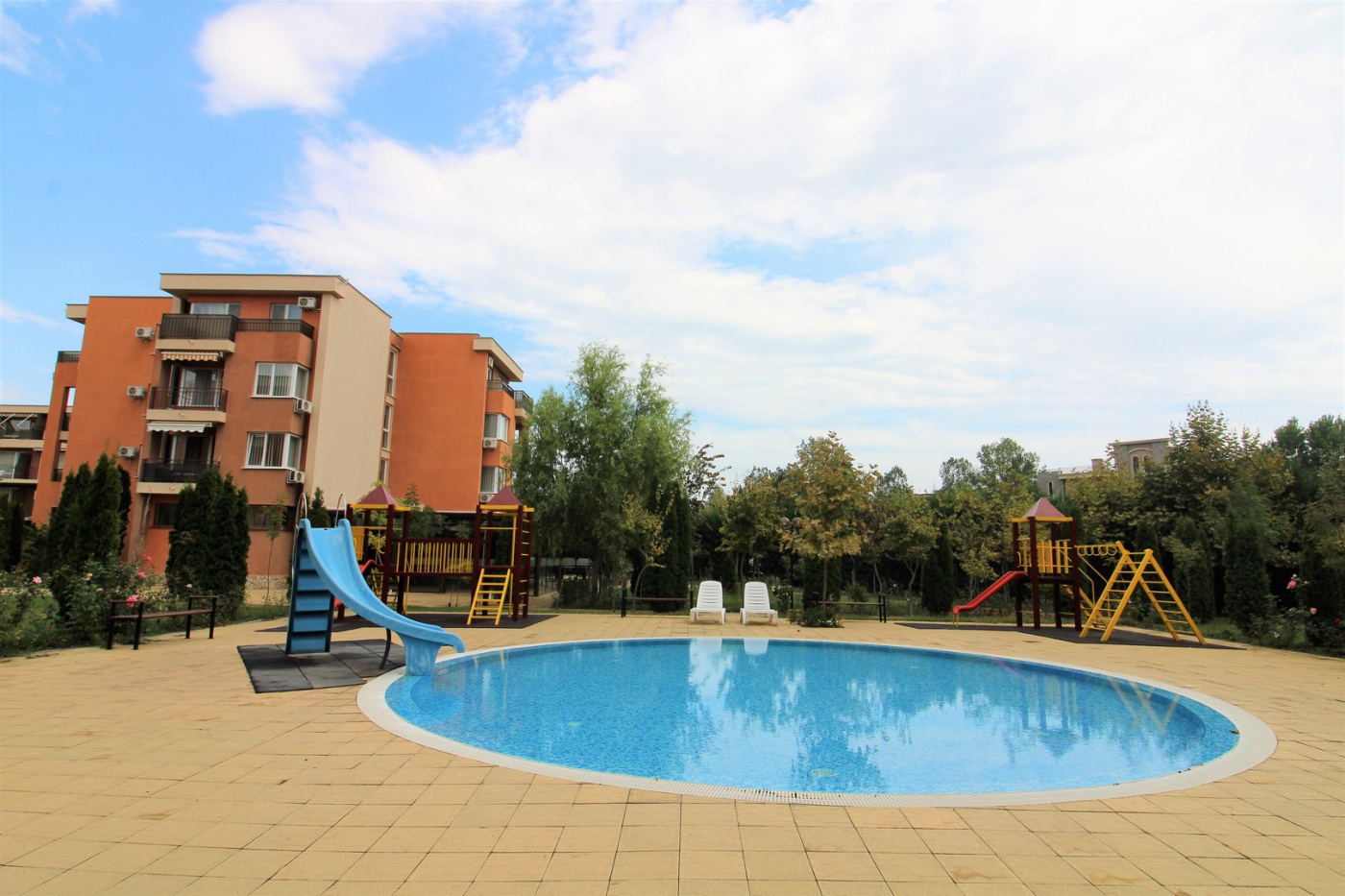 Holiday&Orchid Aparthotel