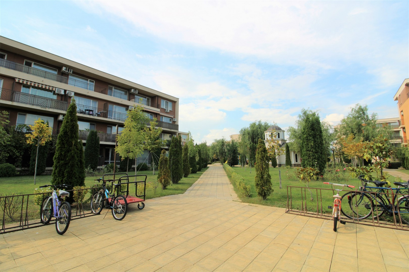 Holiday&Orchid Aparthotel